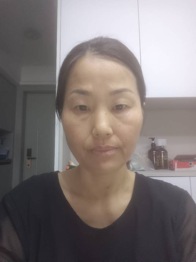 吕阿姨照片