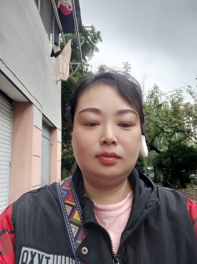 陈阿姨照片