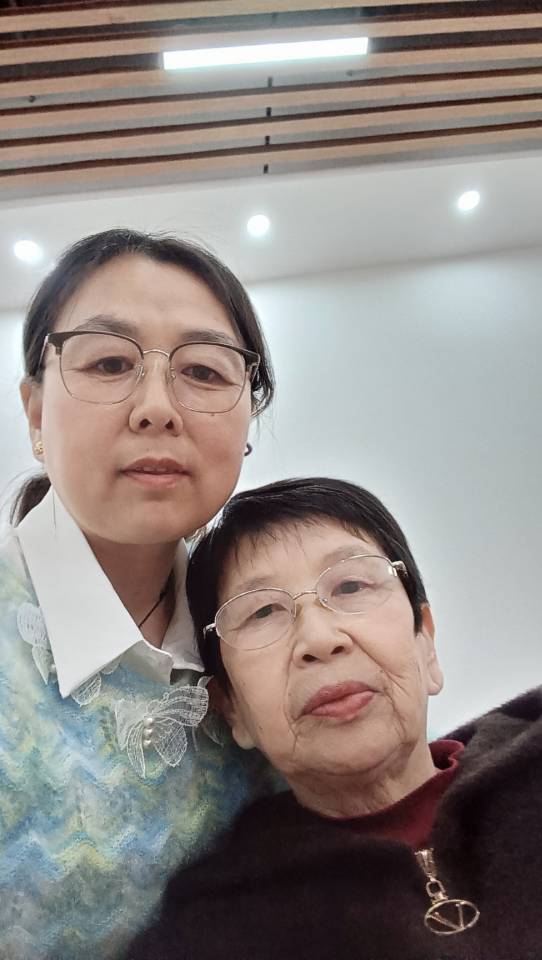 李阿姨照片