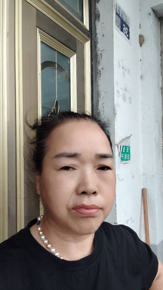 施护工照片