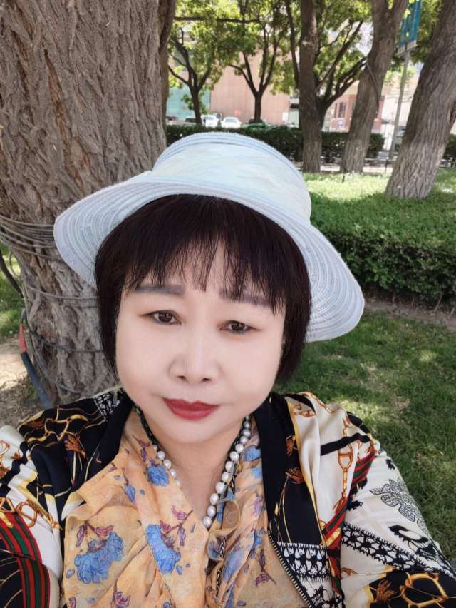 阿护工照片