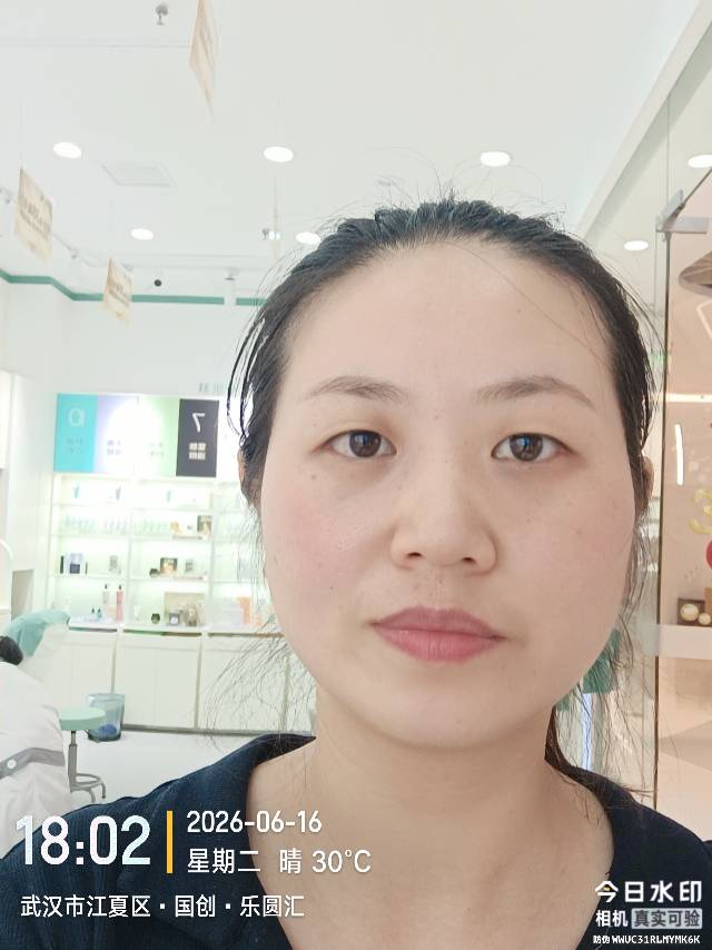 阿姨资料照片
