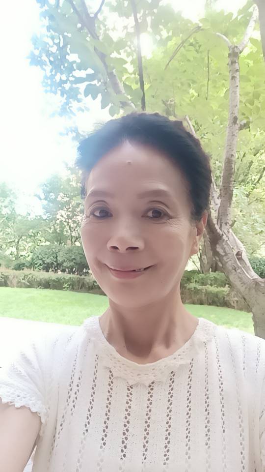 杨阿姨照片