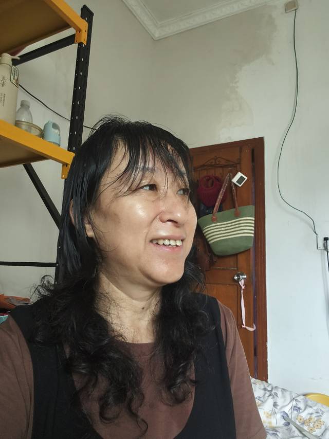 方阿姨照片