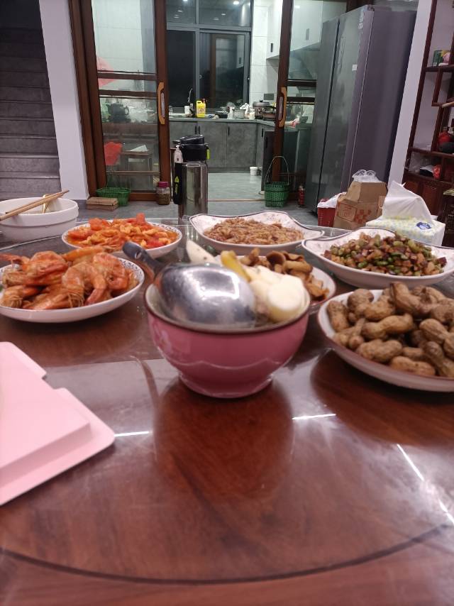 何护工照片