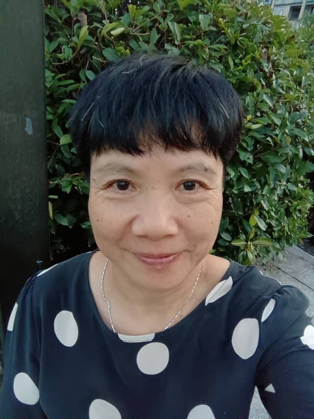 张阿姨照片