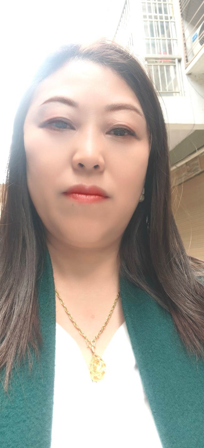 阿姨资料照片