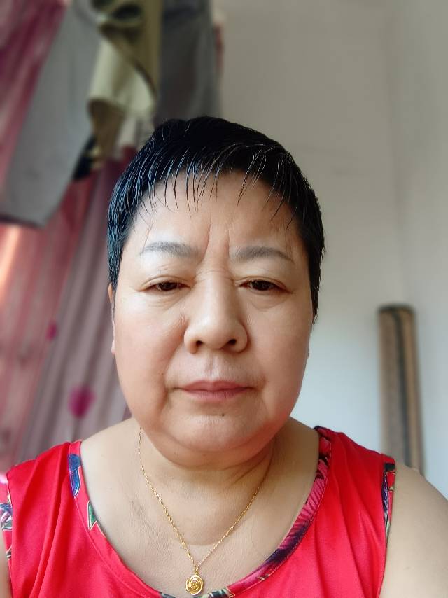 阿姨资料照片