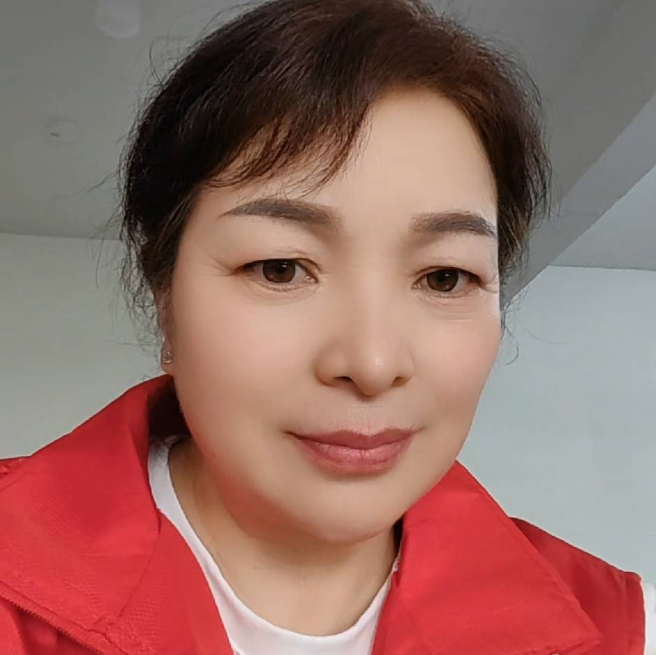 阿姨资料照片