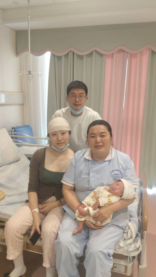 胡护工照片