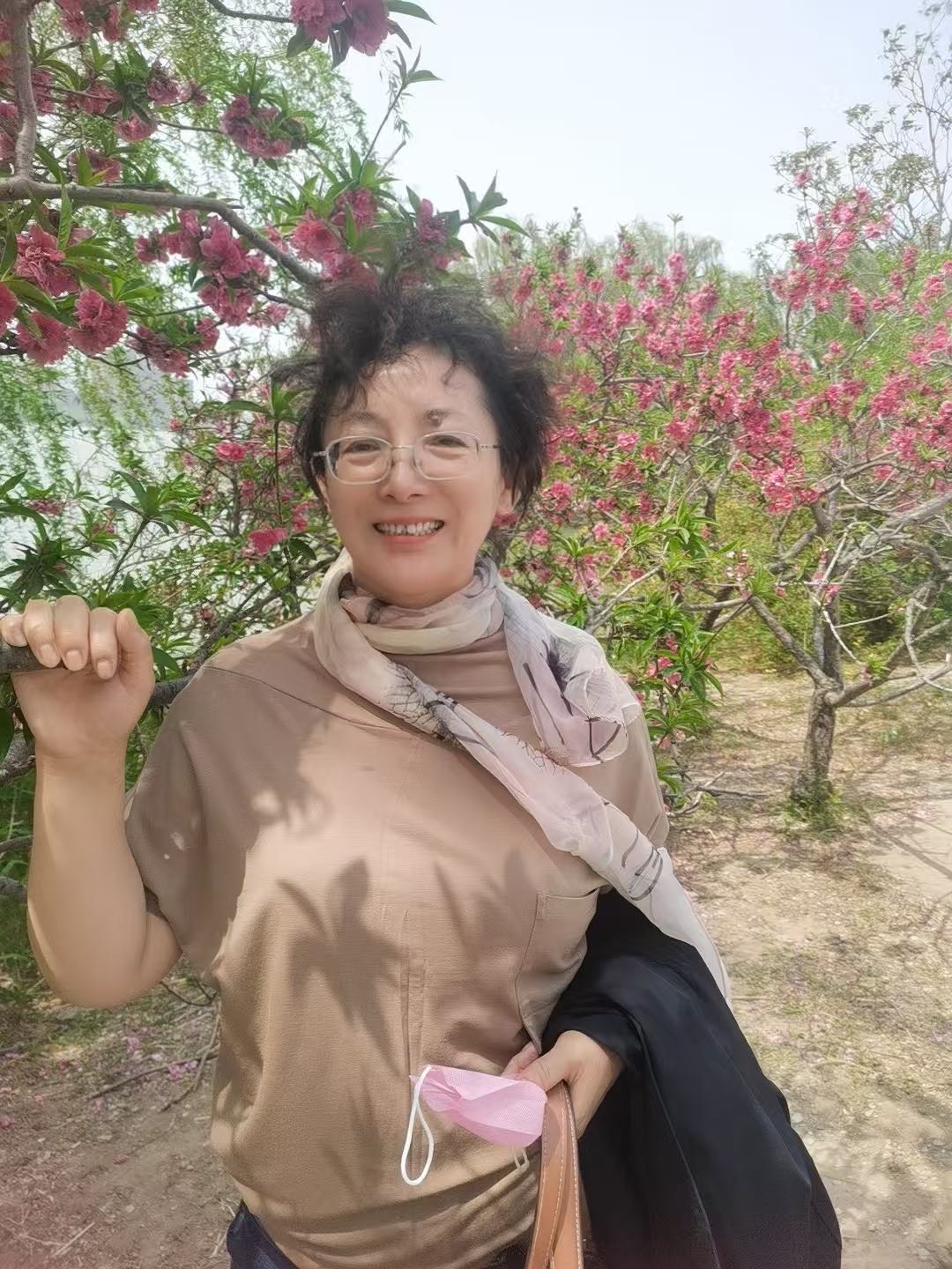 韩阿姨照片
