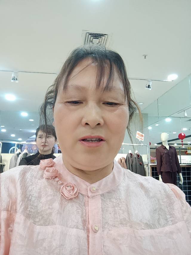 阿姨资料照片