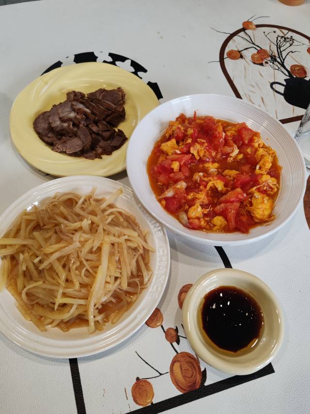李阿姨照片