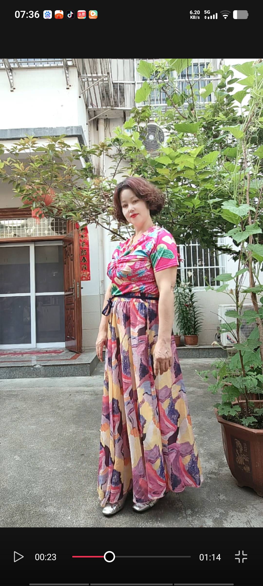 闻阿姨照片