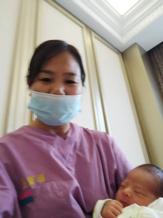 罗阿姨照片