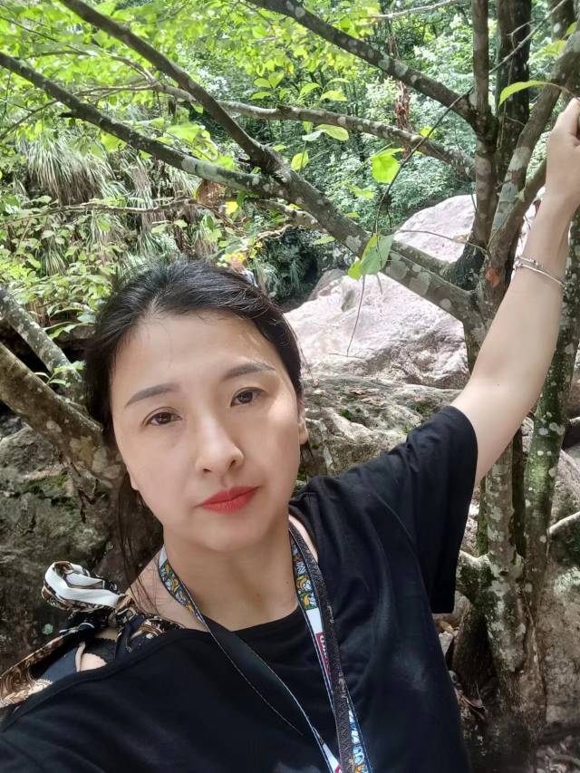 张阿姨照片