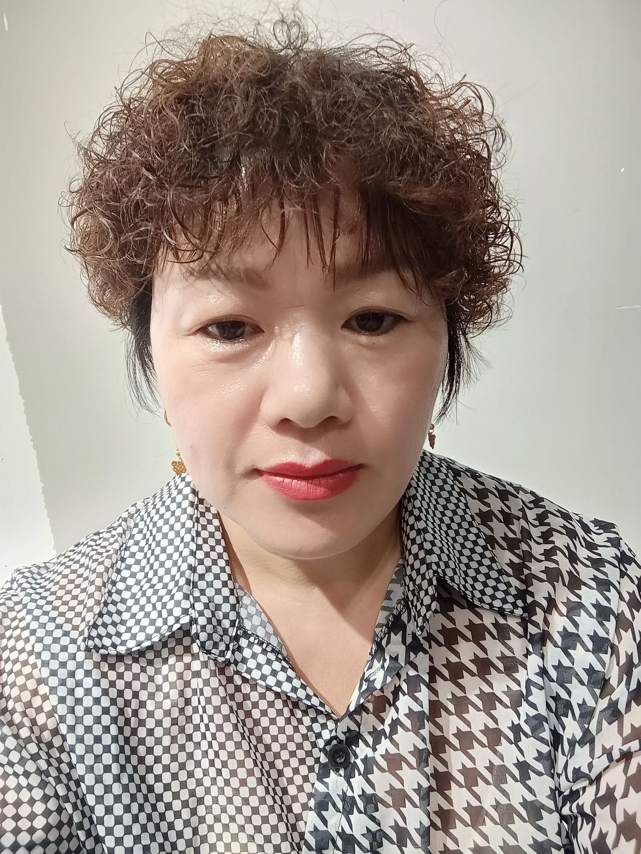 凌阿姨照片