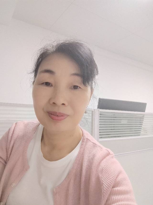邓护工照片