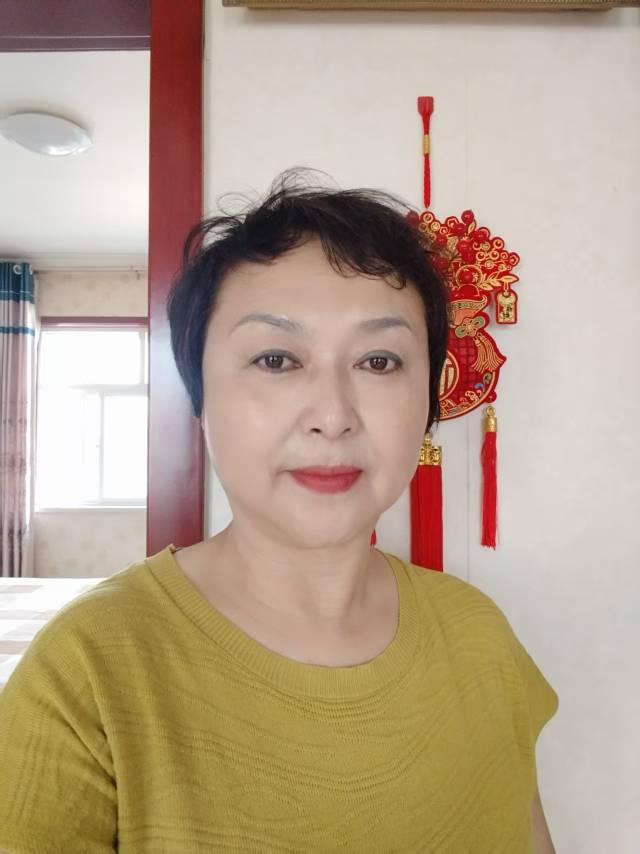 阿姨资料照片