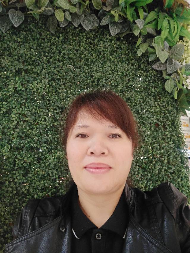 阿姨资料照片