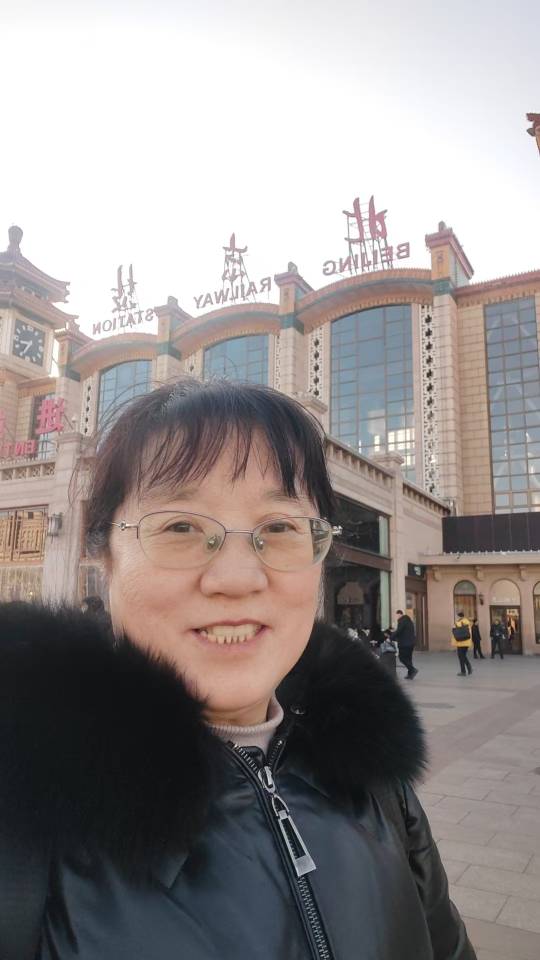 阿姨资料照片