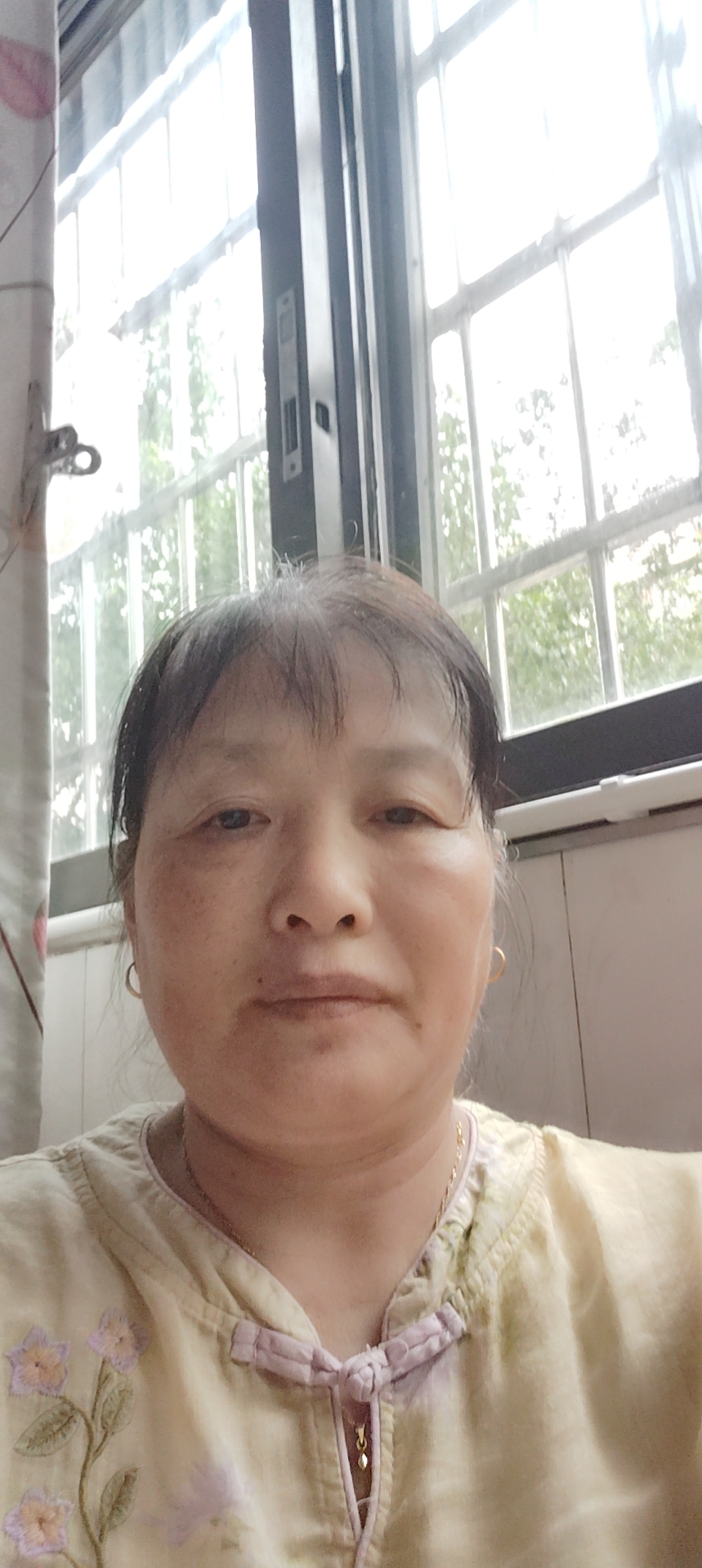 阿姨资料照片