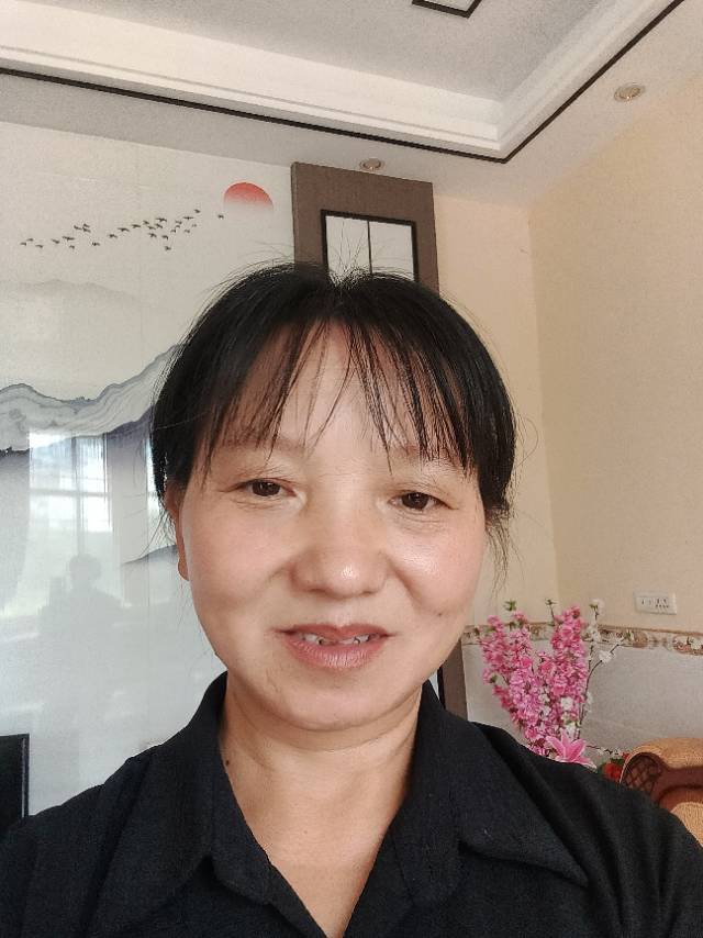 余护工照片