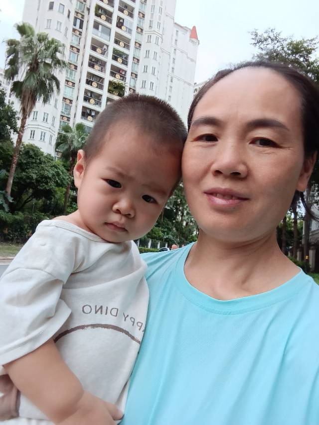 阿姨资料照片