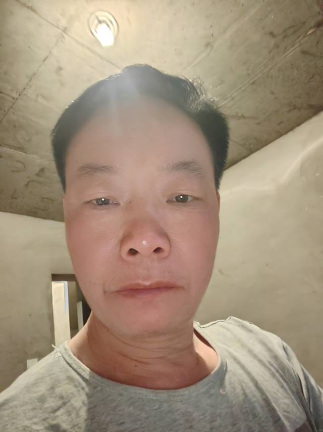 阿姨资料照片