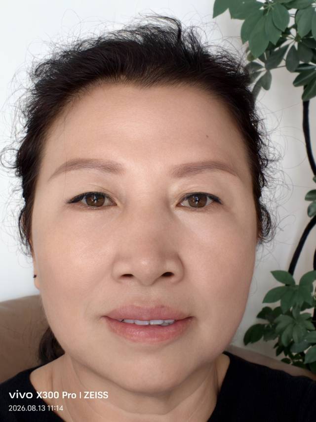 阿姨资料照片