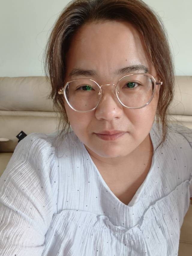阿姨资料照片