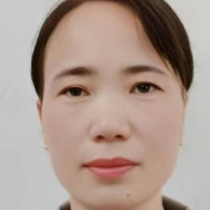鲁阿姨照片