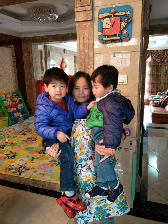 王阿姨照片