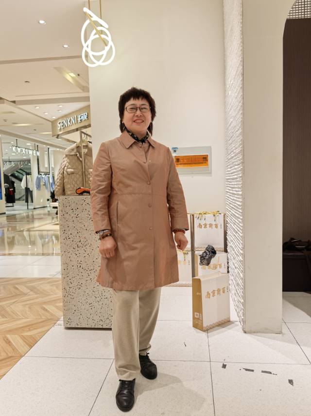 谢护工照片