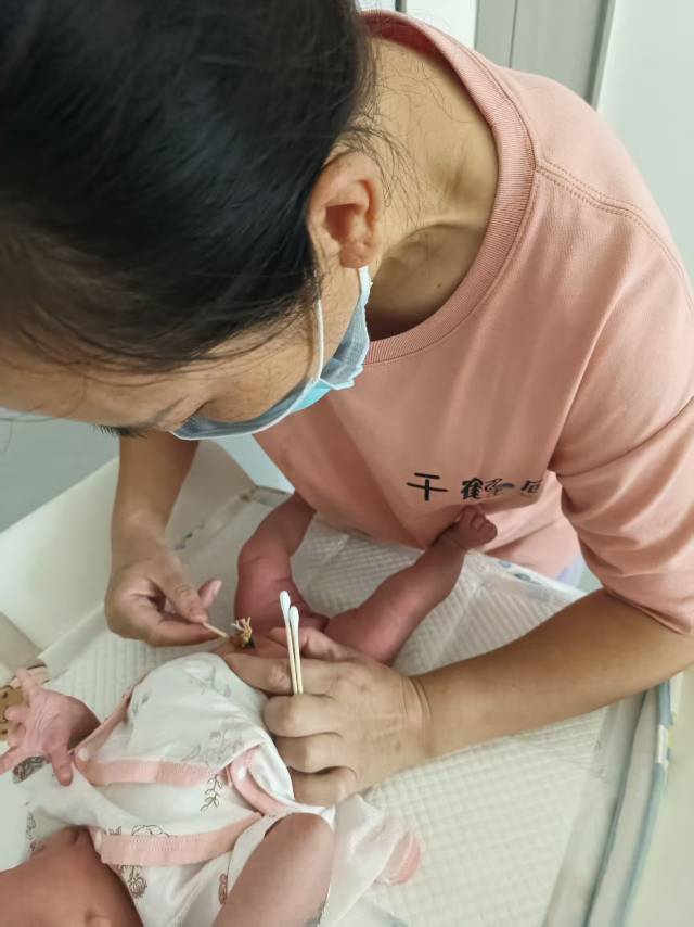 陈阿姨照片