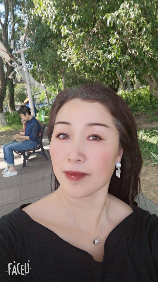 唐护工照片