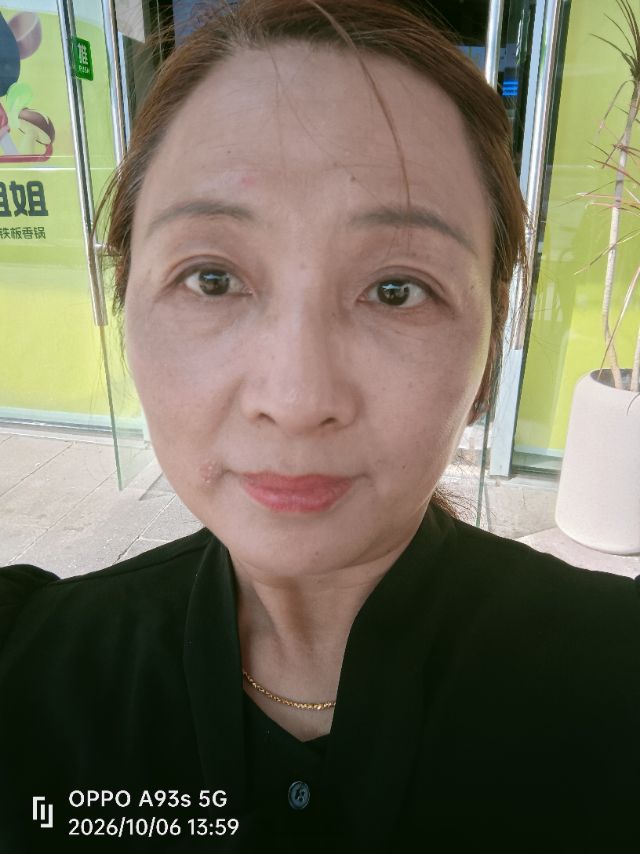 阿姨资料照片