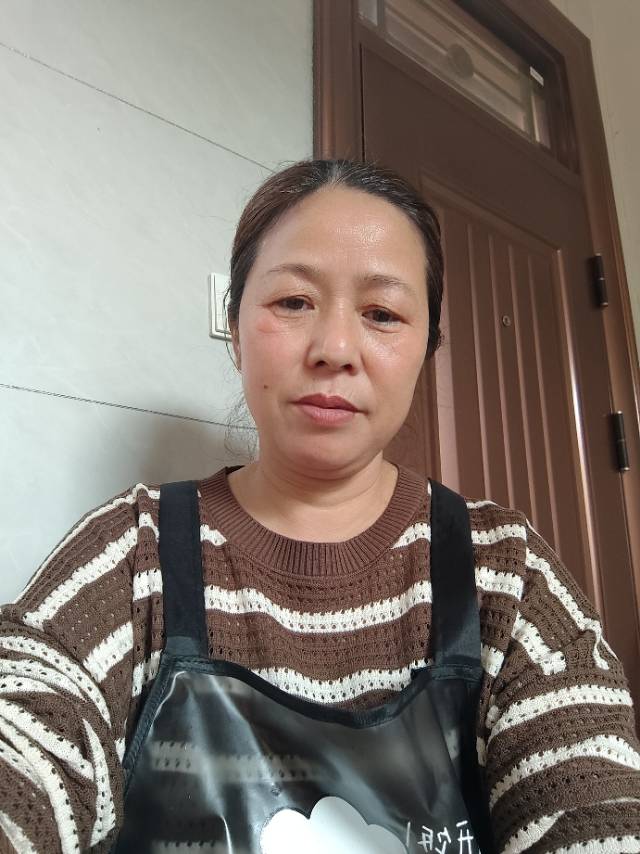 阿姨资料照片