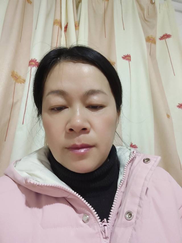 阿姨资料照片