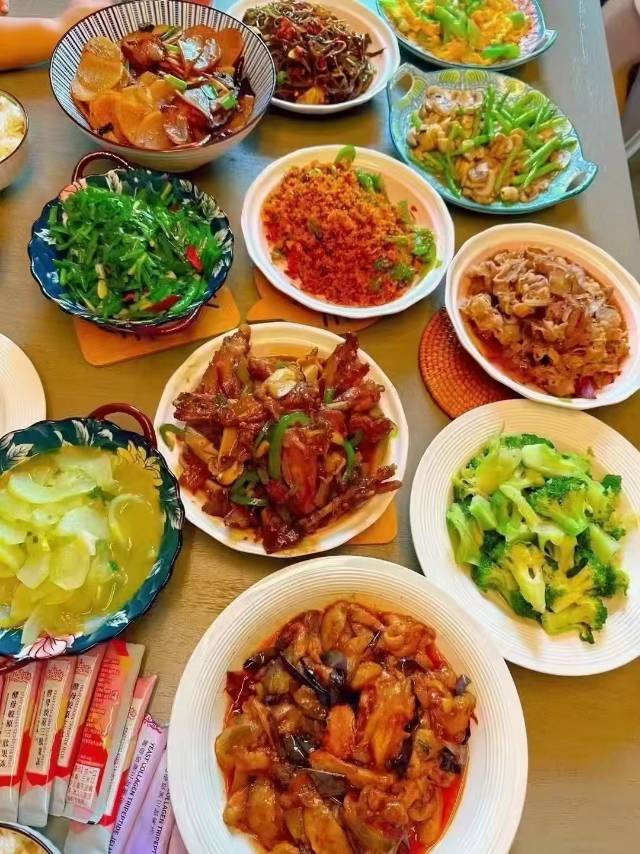 黄阿姨照片