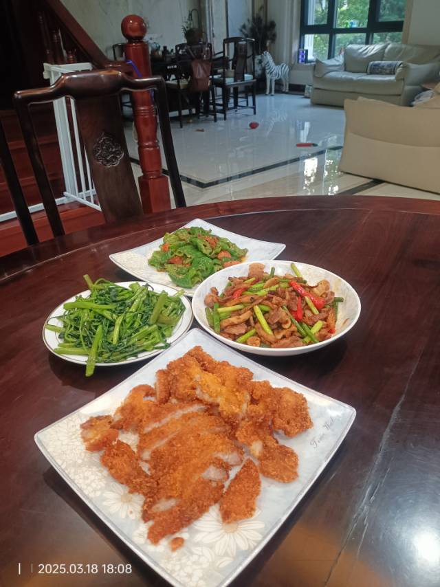 黎阿姨照片