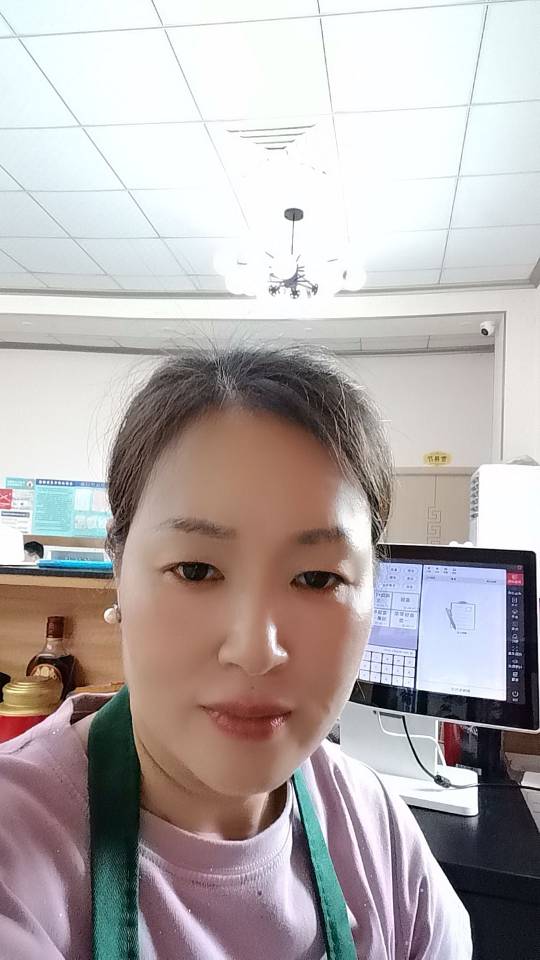 阿姨资料照片