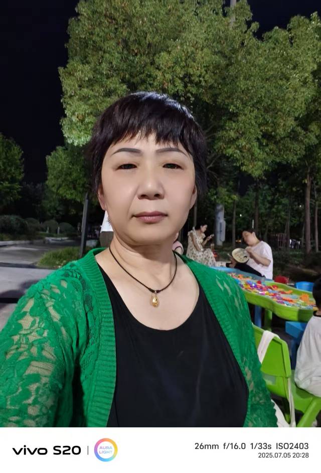 董护工照片