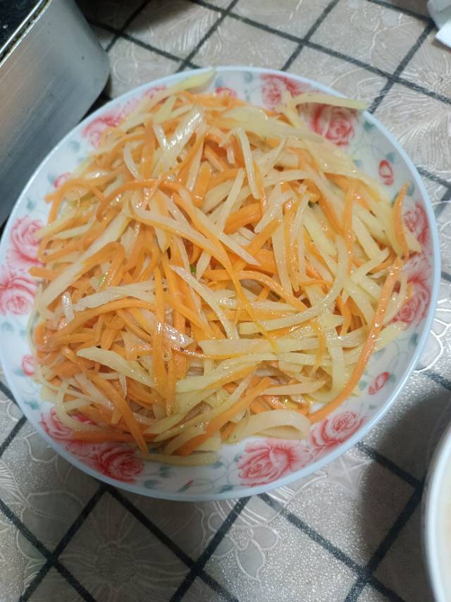 钱护工照片