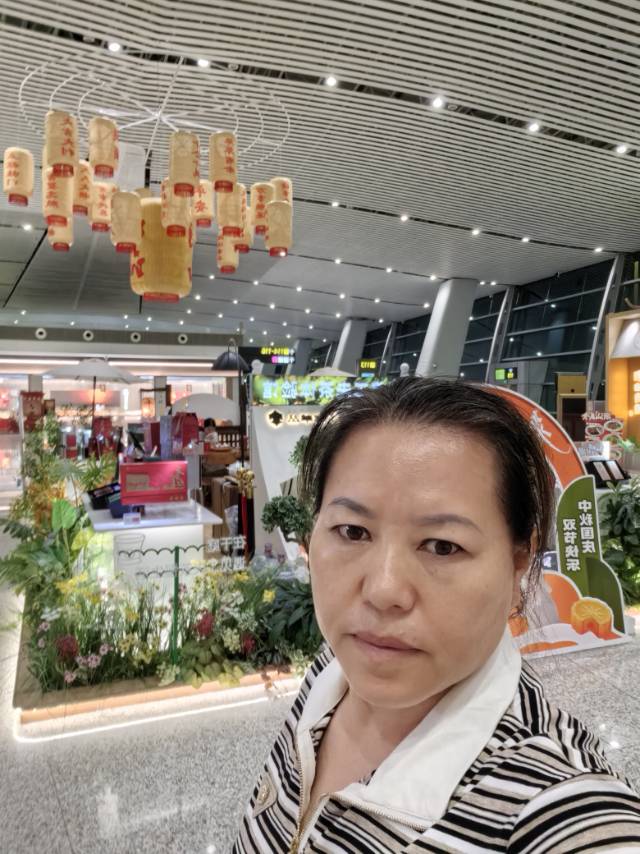 黄护工照片