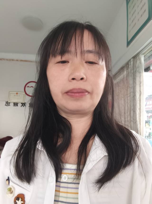 张阿姨照片