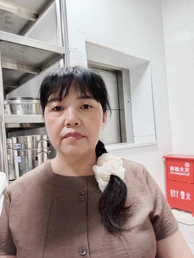 龚阿姨照片