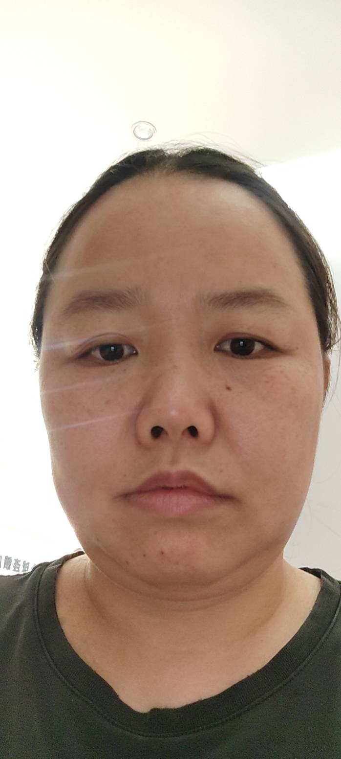 吕阿姨照片