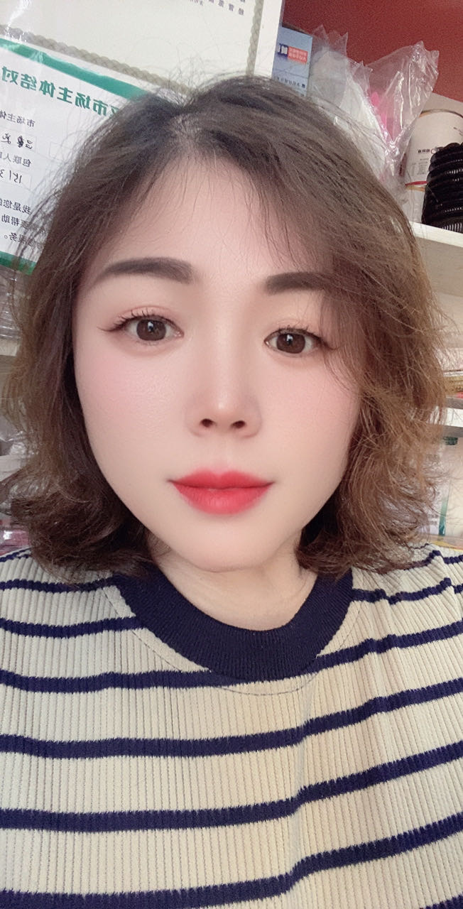 吕阿姨照片