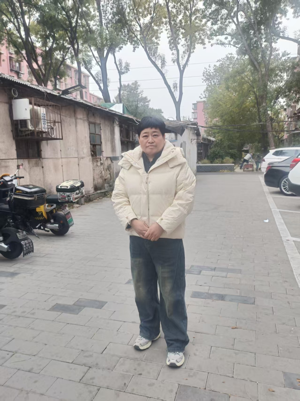 张护工照片